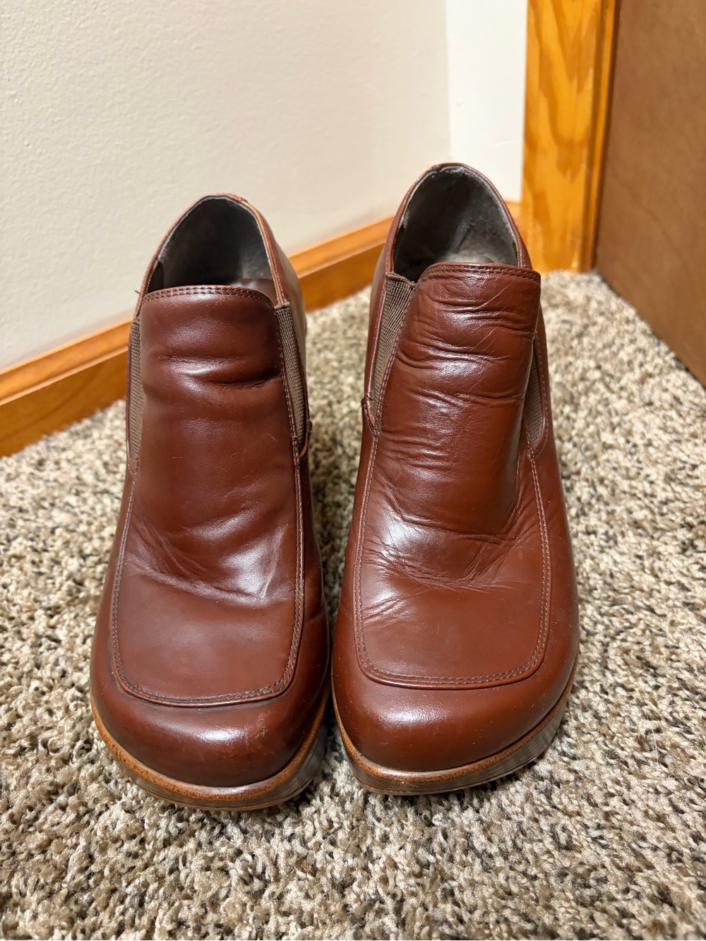 Steve Madden Brown Leather Platform Heels - Picture 3 of 4